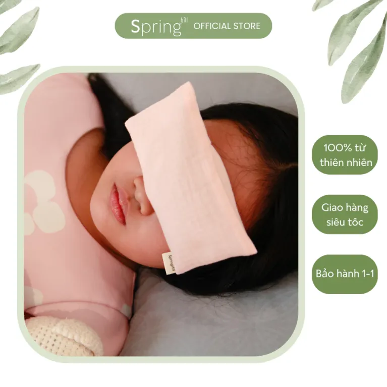 Gối chườm mắt cho bé thể hiện yêu thương qua từng giây phút chăm sóc, với thảo mộc thư giãn tự nhiên an toàn, được thiết kế như túi chườm nhẹ nhàng từ thành phần hoàn toàn tự nhiên, là món quà tặng đặc biệt dành cho em bé.