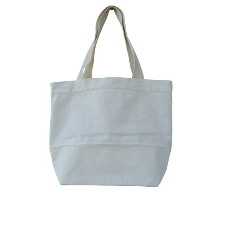 Túi tote thêu tên hoặc hình ảnh theo yêu cầu thể hiện trọn vẹn phong cách cá nhân, túi canvas phối cói có khóa kéo làm quà tặng cá nhân hóa và quà sinh nhật độc đáo.