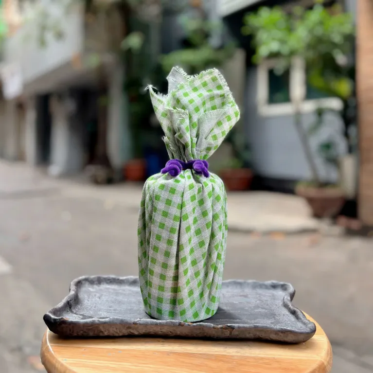 HeyDay rich dark cacao powder gift 350g offers delicious and convenient pure cacao powder in krama scarf wrapped jar, making a perfect Vietnamese specialty gift from Vietnam.
