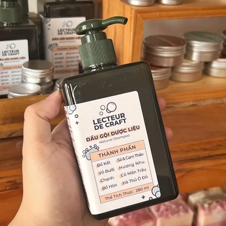 "Magic Care" gift box expresses love through every second with an exclusive handcrafted set of body care products, making a unique and elegant birthday gift for your lover.