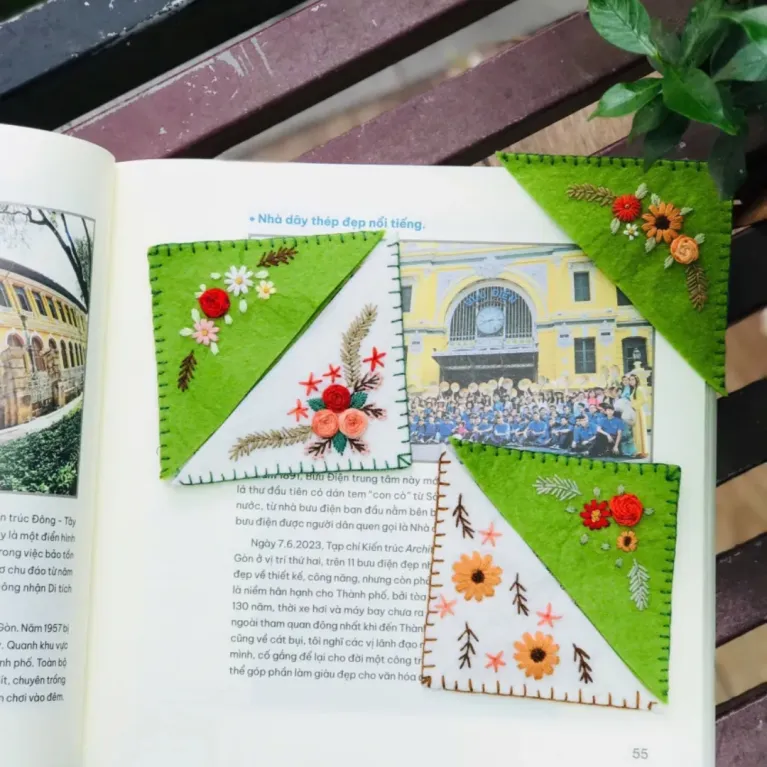 Bookmark vintage cá nhân hóa thêu tên theo yêu cầu, bookmark thêu tay vải nỉ kẹp đánh dấu trang sách phụ kiện thủ công quà lưu niệm đáng yêu
