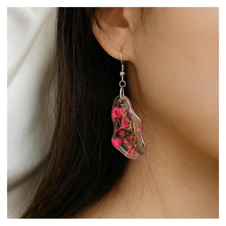 Resin Flower Rain earrings with real dried flowers colors perfectly preserved, handcrafted handmade jewelry as birthday gift for her