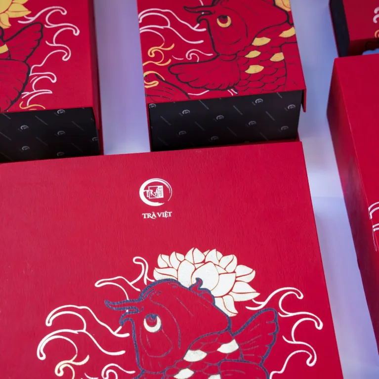 Hộp quà Trung Thu Thịnh Vượng trọn vị mùa trăng tròn, set quà bánh Trung Thu cao cấp và trà hộp quà sang trọng kèm túi đựng quà biếu Trung Thu
