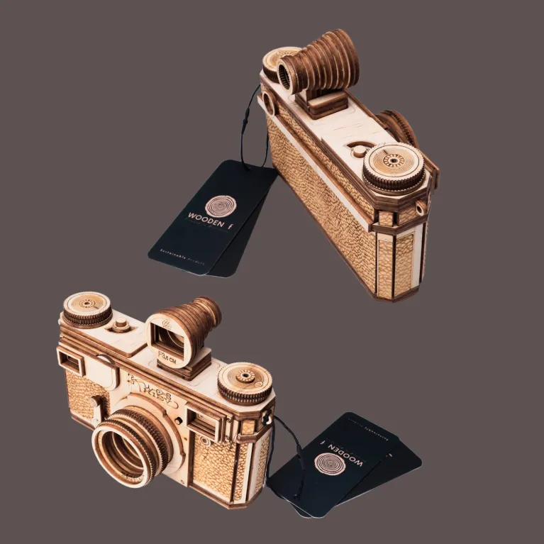Mô hình camera Kiev 4A gỗ tỉ lệ thật không gian cổ điển khó quên, mô hình máy ảnh gỗ thủ công trang trí nhà cửa quà lưu niệm độc đáoMô hình camera Kiev 4A gỗ tỉ lệ thật không gian cổ điển khó quên, mô hình máy ảnh gỗ thủ công trang trí nhà cửa quà lưu niệm độc đáo