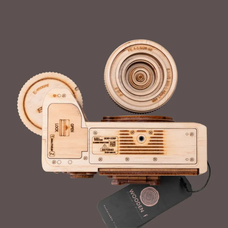 Mô hình camera Sony Alpha 1 gỗ tỉ lệ thật món quà từ ký ức nghệ thuật, mô hình máy ảnh gỗ trang trí nhà cửa quà cho nhiếp ảnh lưu niệm độc đáo