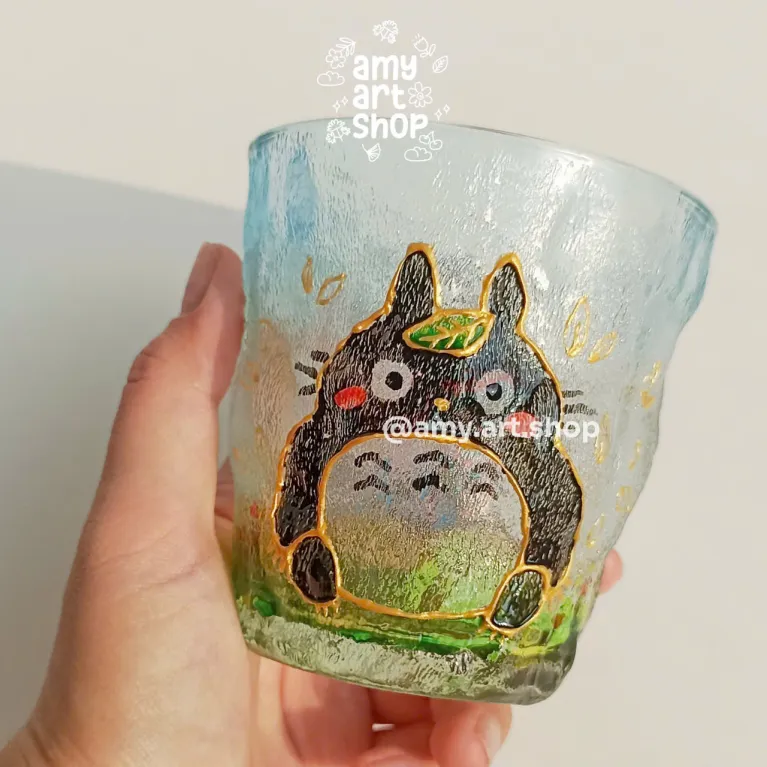 Ly thủy tinh vẽ tay nhân vật Ghibli thế giới đáng yêu trên bàn tay, ly thủy tinh cao cấp phụ kiện vẽ tay độc nhất quà sinh nhật sáng tạo lưu niệm Việt Nam