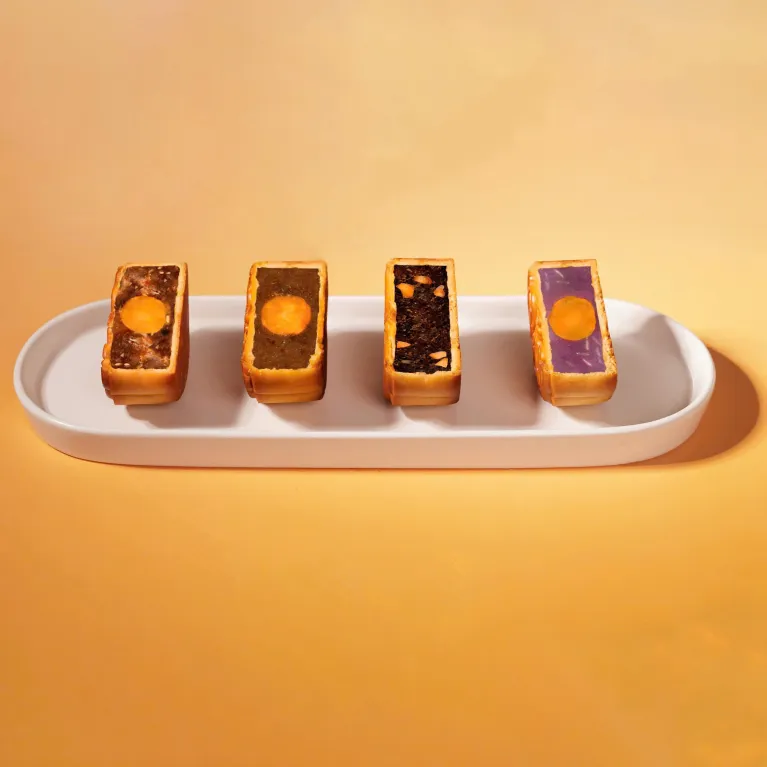 Garden Memories Mid-Autumn gift box love in warm moon festival, 4 premium moon cake gift set exclusive design box as Mid-Autumn gift for partners"