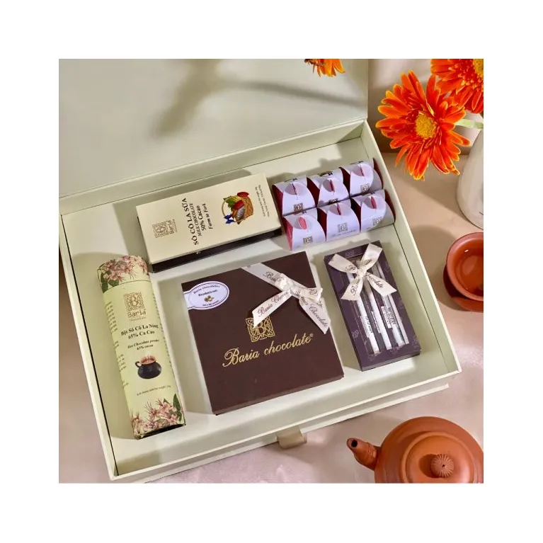Hộp quà tặng socola Gold tôn vinh muôn vị socola, set socola tổng hợp kèm bột cacao hộp quà biếu đặc sản Việt Nam tặng doanh nghiệp