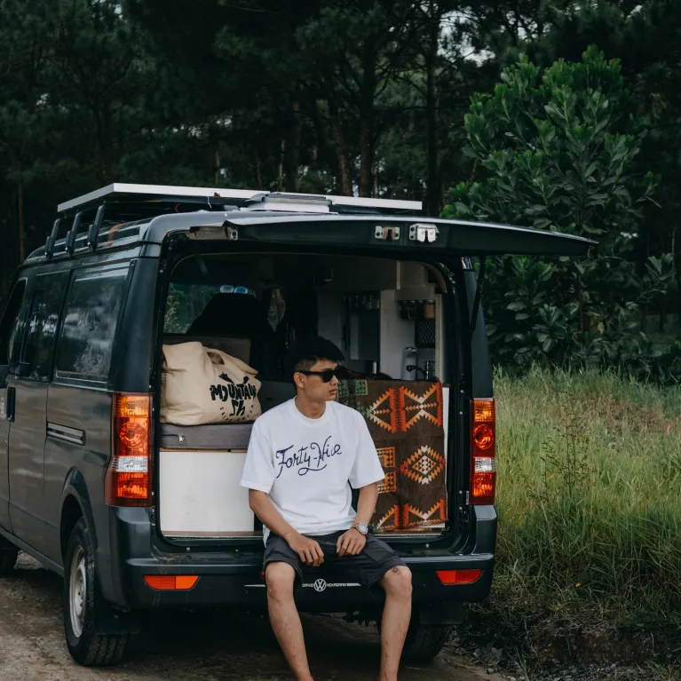 Áo thun cotton Forty Nice, dành cho tín đồ Đà Lạt, áo du lịch cao cấp, quà sinh nhật và quà lưu niệm Việt Nam độc đáo.Áo thun cotton Forty Nice, dành cho tín đồ Đà Lạt, áo du lịch cao cấp, quà sinh nhật và quà lưu niệm Việt Nam độc đáo.