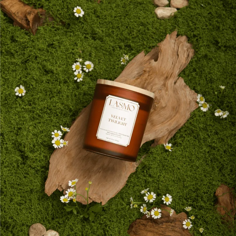 Velvet Twilight scented candle gift set with black pepper and amber fragrance, handcrafted with premium essential oils, perfect as a unique birthday gift