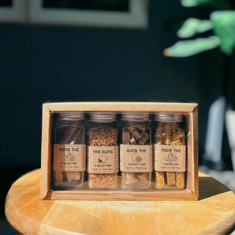 Set quà gừng nghệ 4 vị, đơn giản mà đủ đầy, mang tinh chất gừng nghệ cho gia đình - hộp quà sức khỏe, đặc sản Việt Nam, phù hợp làm quà trà bánh lành mạnh.