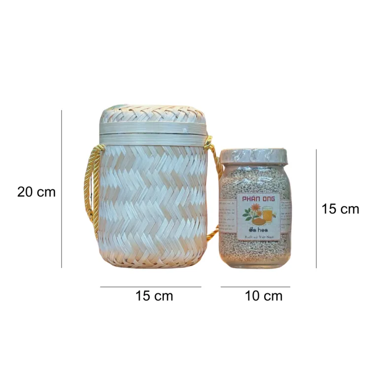 Set quà phấn ong đa hoa trong hộp tre 320g mang đến món quà sức khỏe từ thiên nhiên, với hũ thủy tinh phấn ong cao cấp, một đặc sản Việt Nam ý nghĩa.
