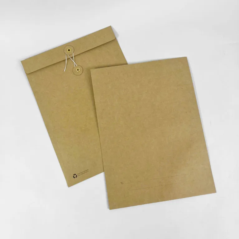 Set 10 bao thư giấy kraft A4 mang nét cổ điển tinh tế cho văn phòng, thiết kế nút cột sang trọng và hỗ trợ in theo yêu cầu cho doanh nghiệp.