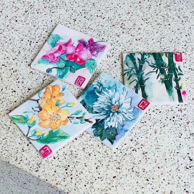 Vietnam cultural coaster set of 4 with wooden base, quick-absorbing and ideal as a compact and meaningful souvenir gift.