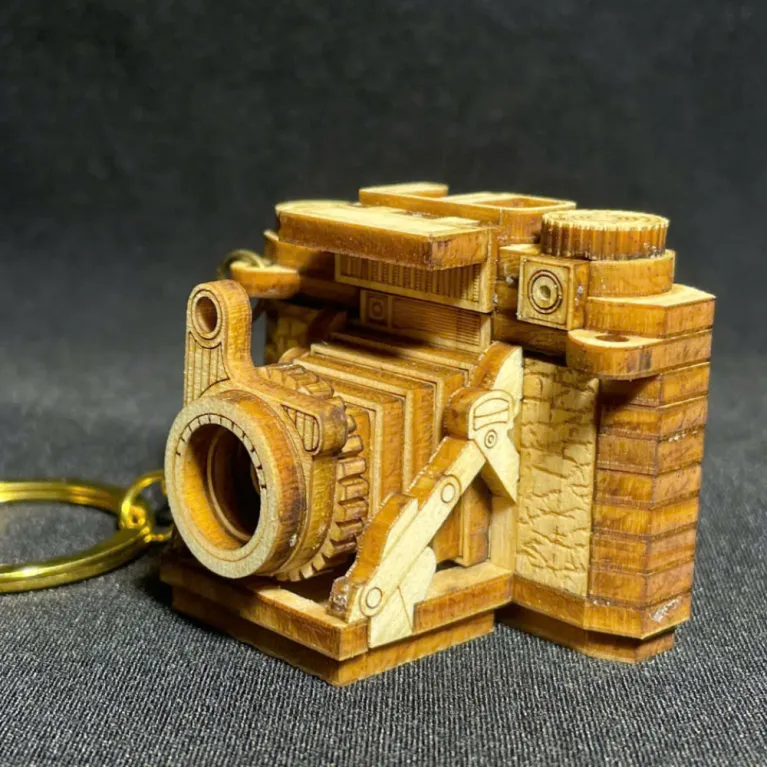 DIY Wooden Camera Model Keychain KC.ZI.SPIKT533.16, Compact & Intricate, Handmade Vietnamese Souvenir, Wooden Model, Handmade Gift For Friends