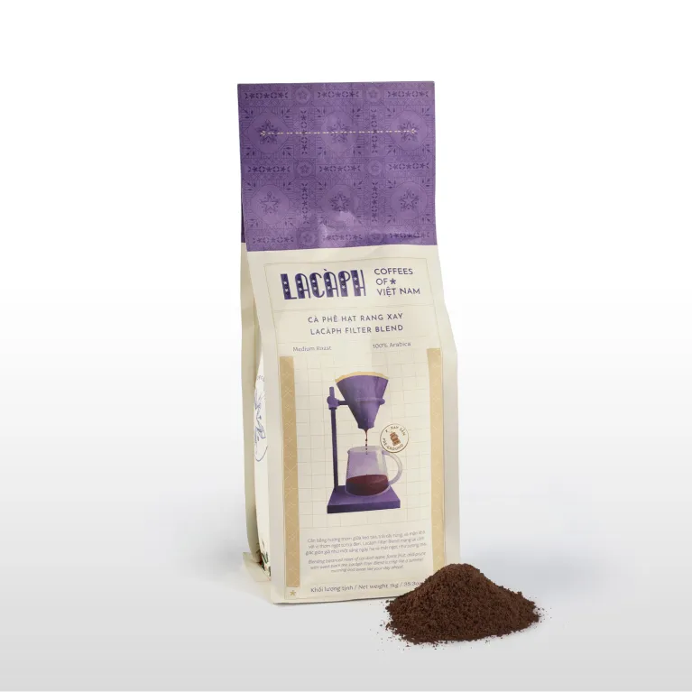 Cà phê hạt rang Filter Blend 100% Arabica mang trọn hương vị Việt tinh tế, có thể chọn nguyên hạt hoặc xay sẵn, là món quà cao cấp dành cho người yêu cà phê và du khách nước ngoài.