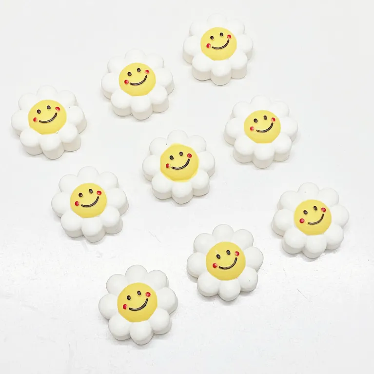 Hộp quà 20/10 Xà Phòng Hoa Mặt Cười gồm xà phòng thiên nhiên và túi lưới tiện dụng, mang thông điệp vui tươi và tinh tế dành tặng phái đẹp trong Ngày Phụ Nữ Việt Nam