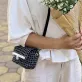túi mimi linen thêu sashiko, túi thủ công mini dạng hộp, hoạ tiết ô vuông ấn tượng, phong cách trẻ trung nhưng không kém phần sang trọng