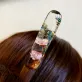 Trâm cài tóc gỗ resin Hoa Hồng mang đến chút nét nữ tính nhẹ nhàng với chất liệu cao cấp, là phụ kiện tóc sang trọng, lý tưởng làm quà sinh nhật cho nữ và quà Việt Nam độc đáo