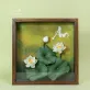 Tranh Sen Bình An kích thước 25 x 25cm là bức tranh hoa giấy thủ công tinh tế, có thể in chữ theo yêu cầu, nhẹ nhàng tô điểm không gian sống và trở thành món quà tân gia hay quà lưu niệm đầy ý nghĩa.