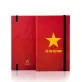 Sổ tay "Tôi Yêu Việt Nam" với thiết kế cờ đỏ sao vàng tung bay, mang phong cách vintage, là món quà lưu niệm Việt Nam độc đáo dành cho đồng nghiệp và bạn bè.