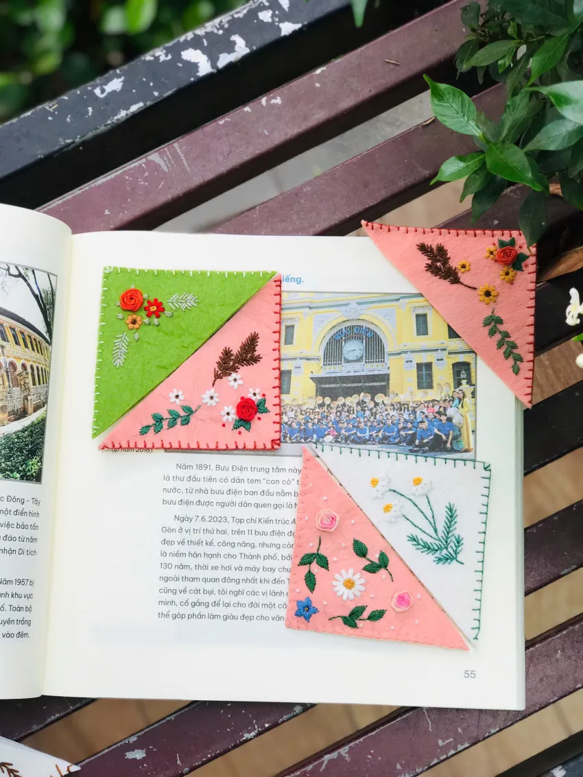 Bookmark Vintage Cá Nhân Hóa, Thêu Tên Theo Yêu Cầu, Bookmark Thêu Tay Vải Nỉ, Kẹp Đánh Dấu Trang Sách, Phụ Kiện Thủ Công, Quà Lưu Niệm Đáng Yêu Bookmark Vintage Cá Nhân Hóa, Thêu Tên Theo Yêu Cầu, Bookmark Thêu Tay Vải Nỉ, Kẹp Đánh Dấu Trang Sách, Phụ Kiện Thủ Công, Quà Lưu Niệm Đáng Yêu