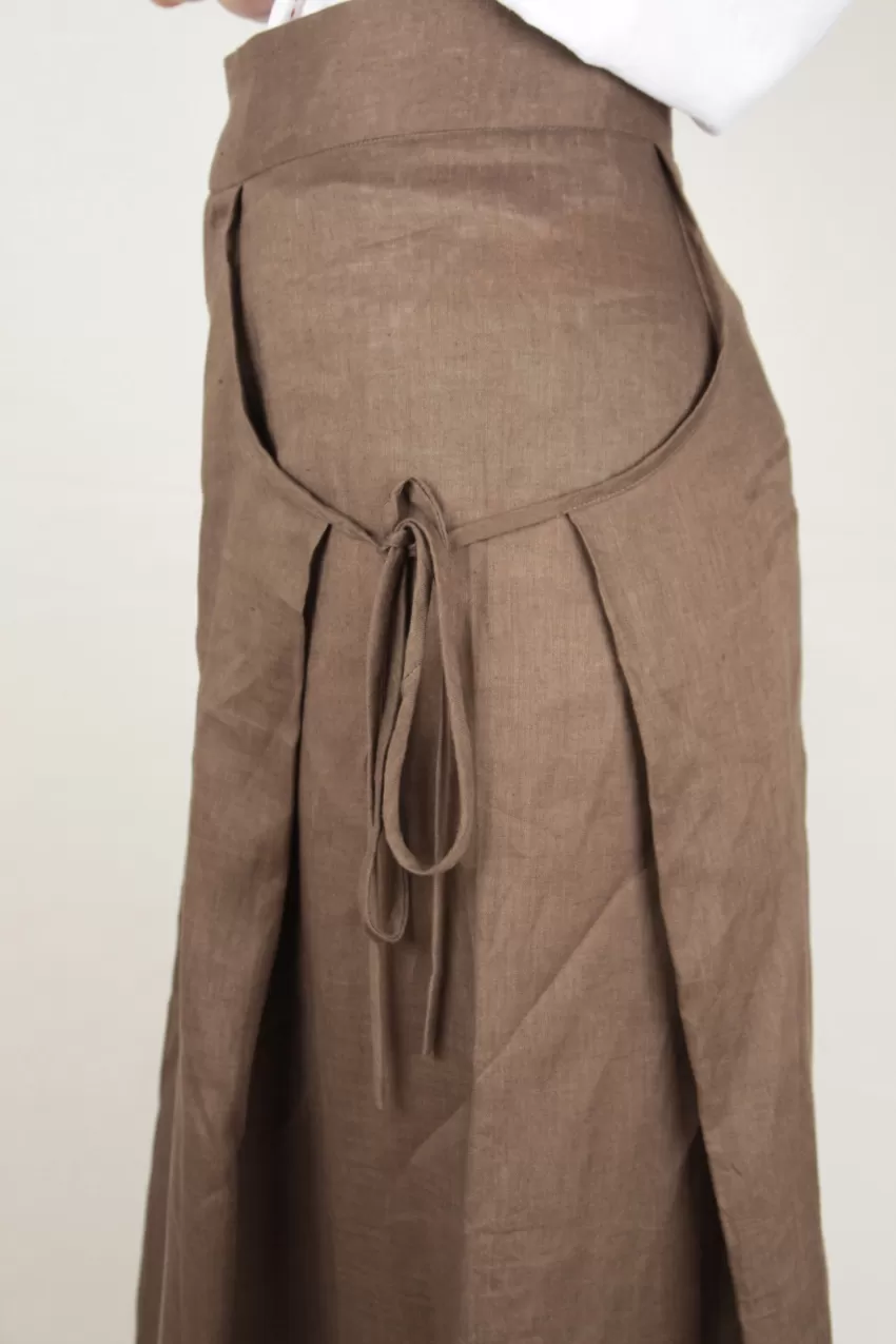 Linen Trousers With Front Pocket And Straps Linen Trousers With Front Pocket And Straps