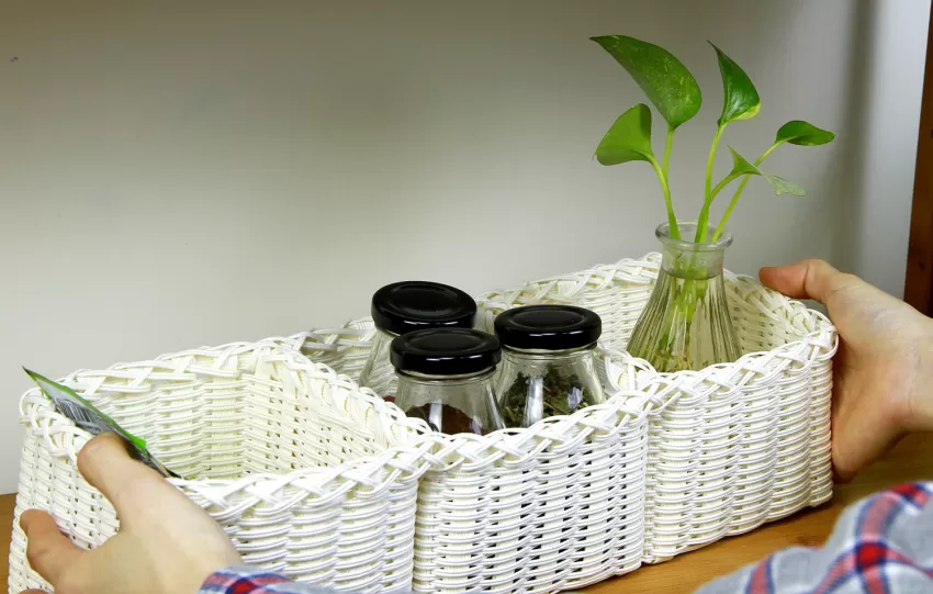 White 3-Compartment Tank Tray, Made from Recycled Materials, Durable Product, Keep Items Neatly Organized, Decorative for Study Desk