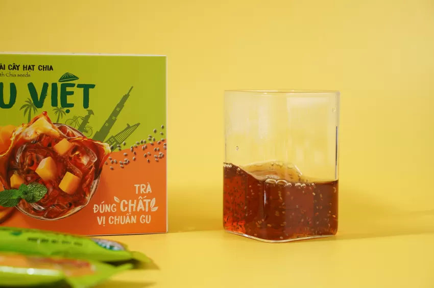 Mango-Flavored Instant Tea With Chia Seeds, Vietnamese Mango Tea, Instant Tea With Mango Flavor, Chia Seed Instant Tea, Healthy Drink With Chia Seeds