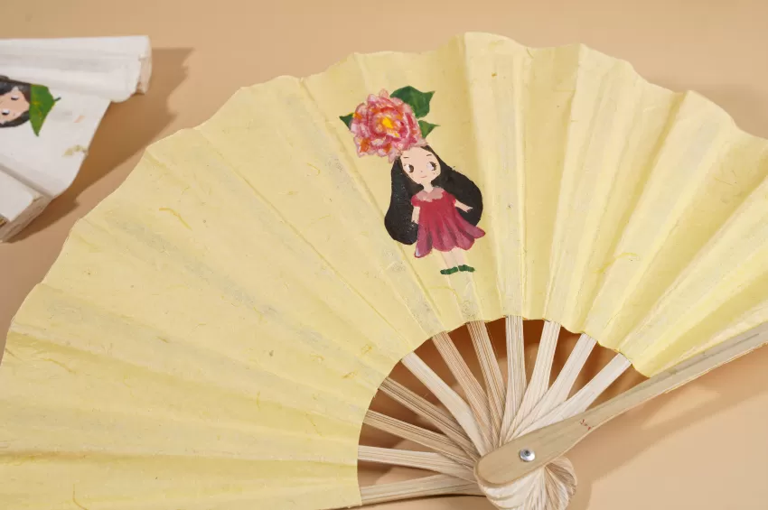 Peony Dó Paper Fan