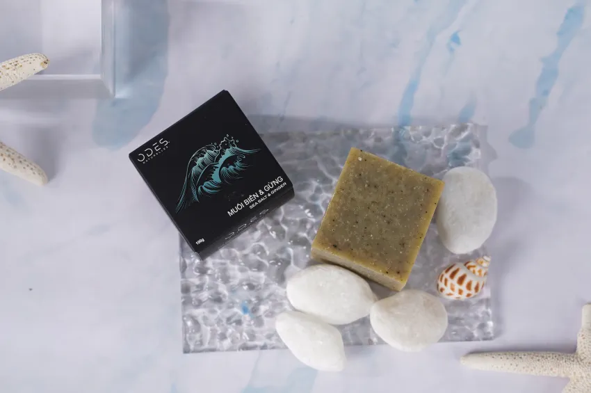 Sea Salt & Ginger Soap, Purifies and Detoxifies the Skin, Antioxidant Properties, Softens and Smoothens the Skin, Revitalizes the Skin