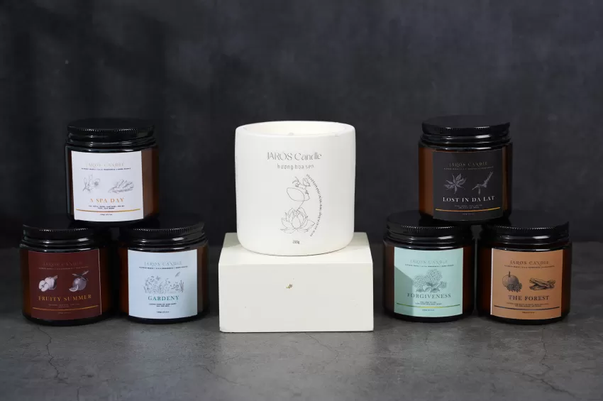 Elegant Scented Candle Set, With Lotus And Basic Candle