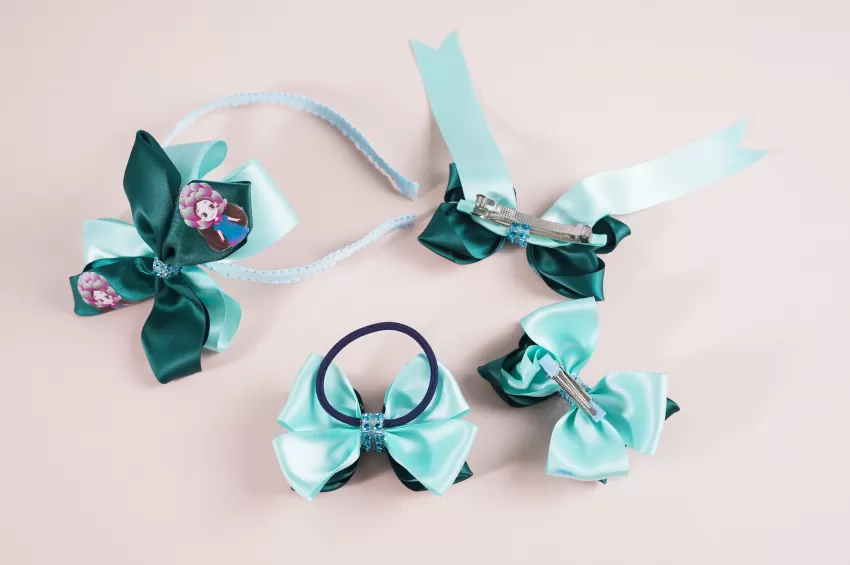 Artichoke Ribbons, Girls Accessories Set, Green Color, Cute Design, High-Quality Material, Doesn't Cause Discomfort to Child's Scalp