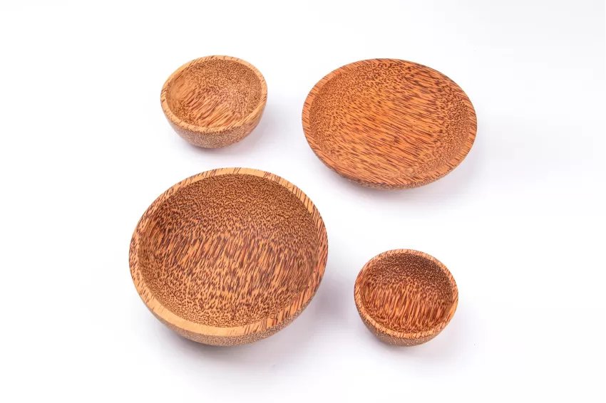 Coconut Wood Bowl Dish, Dining Utensils, Safe Material for Health, Easy to Clean and Maintain, Environmentally Friendly Coconut Wood Bowl Dish, Dining Utensils, Safe Material for Health, Easy to Clean and Maintain, Environmentally Friendly