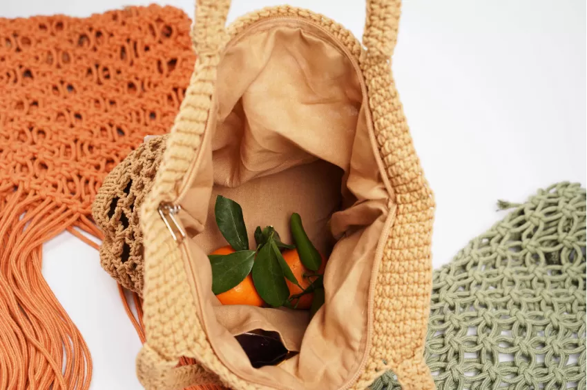 Minimalist Knitted Shoulder Bag, Natural Fiber Material, Youthful Color Tone, Summer Accessory, Perfect For Beach Outings