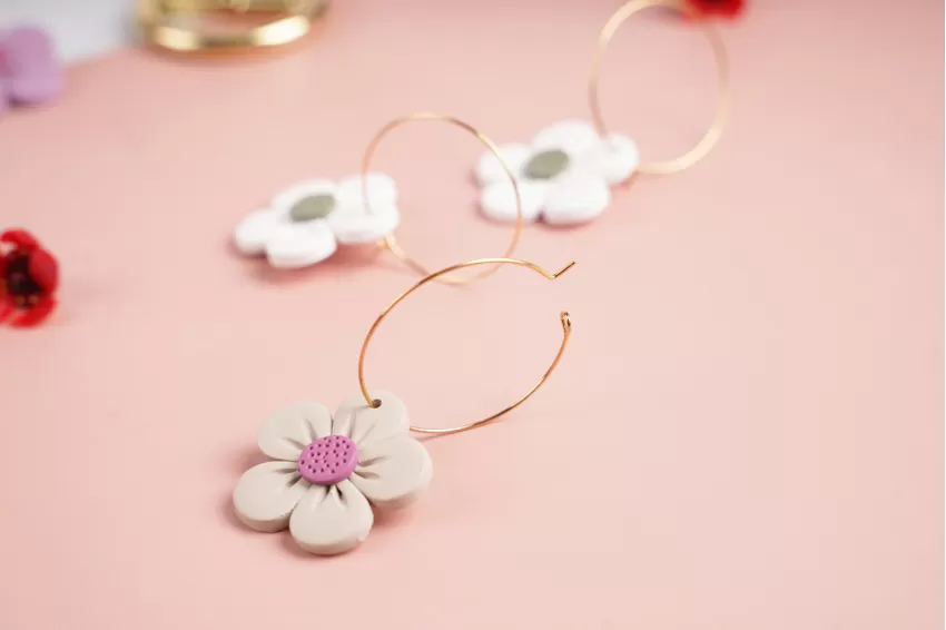 Flower Clay Earrings, Unique And Eye-Catching Design, Adorable Feminine Style, Sweet Colors, Durable Terracotta Material Flower Clay Earrings, Unique And Eye-Catching Design, Adorable Feminine Style, Sweet Colors, Durable Terracotta Material