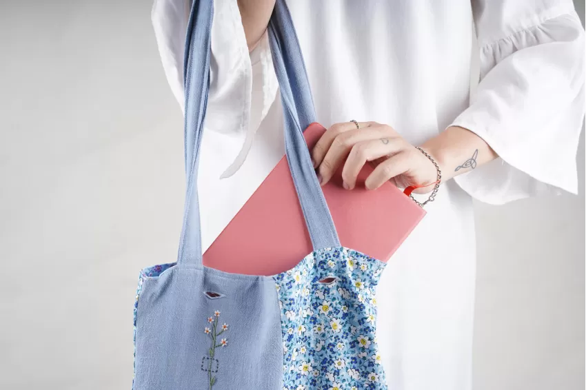 Túi Tote Vải Thêu Thủ Công, Túi Tote Nữ Handmade, Túi Xách Thêu Tay Phong Cách Nhẹ Nhàng Trẻ Trung