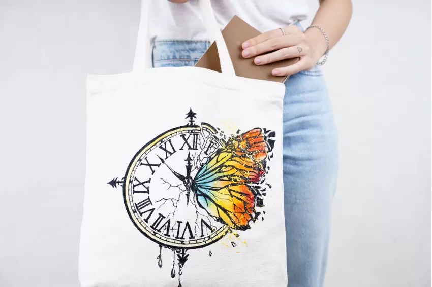 Túi Tote Vẽ Tay Đồng Hồ Và Bướm, Túi Tote Handmade, Túi Tote Màu Kem, Họa Tiết Độc Đáo, Túi Tote Dày Dặn Bền Đẹp