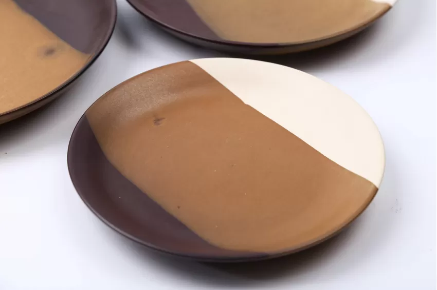 Set Of 3 Round Plates, Brown Coffee, Handcrafted Ceramic, Glossy Finish, Vietnamese Handcrafted Ceramic, Elegant Design, Traditional Style