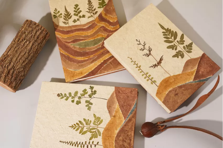 Flowers & Plants Indigo Land Notebook Flowers & Plants Indigo Land Notebook