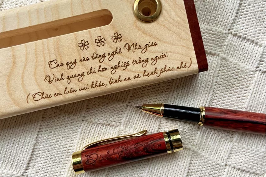 Fragrant Rosewood Pen Engraved Name Included Wooden Pen Case, Elegant Red-Brown Color, Refined and Luxurious, Premium Pen Fragrant Rosewood Pen Engraved Name Included Wooden Pen Case, Elegant Red-Brown Color, Refined and Luxurious, Premium Pen