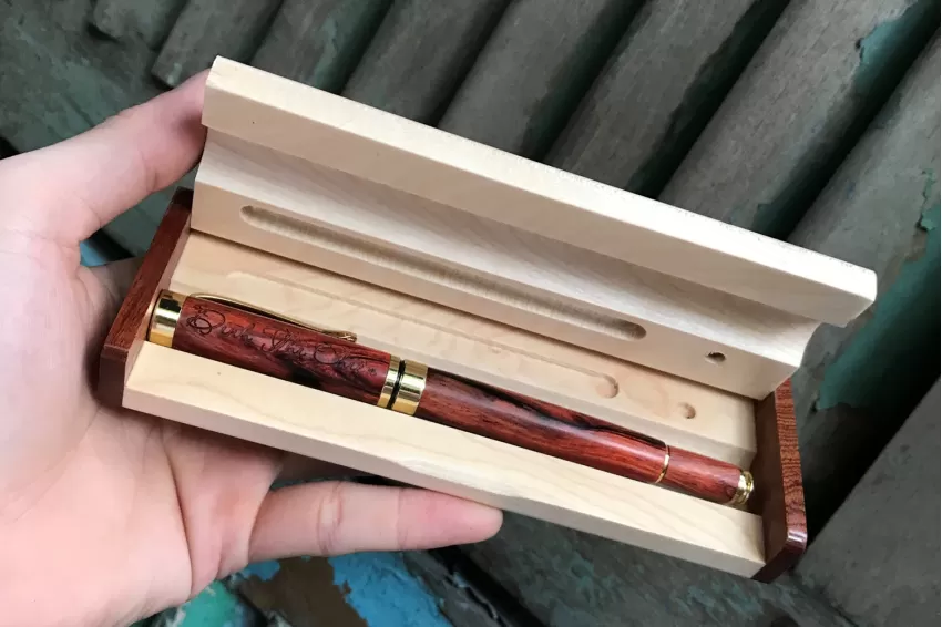 Fragrant Rosewood Pen Engraved Name Included Wooden Pen Case, Elegant Red-Brown Color, Refined and Luxurious, Premium Pen Fragrant Rosewood Pen Engraved Name Included Wooden Pen Case, Elegant Red-Brown Color, Refined and Luxurious, Premium Pen
