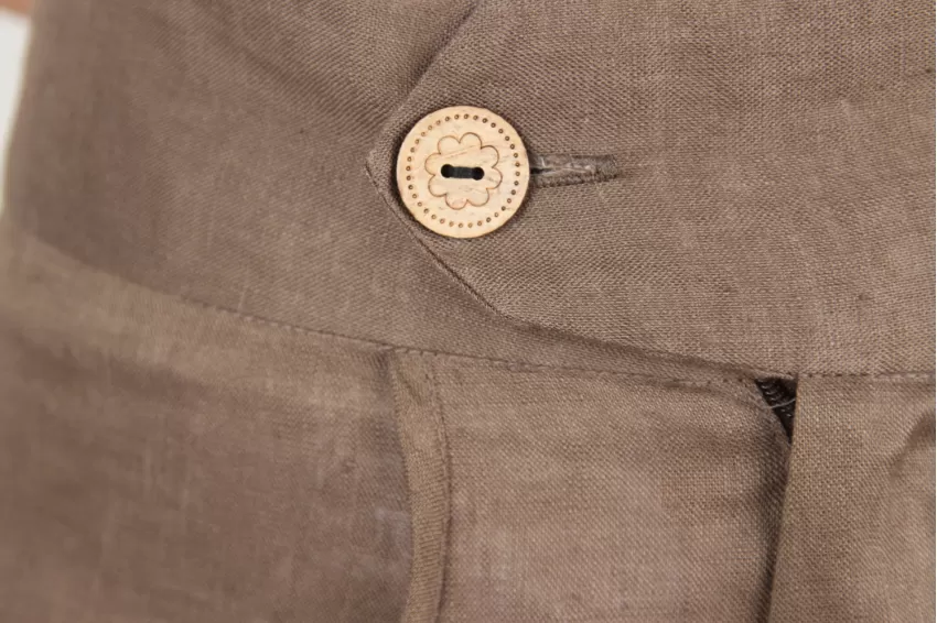 Linen Trousers With Front Pocket And Straps Linen Trousers With Front Pocket And Straps