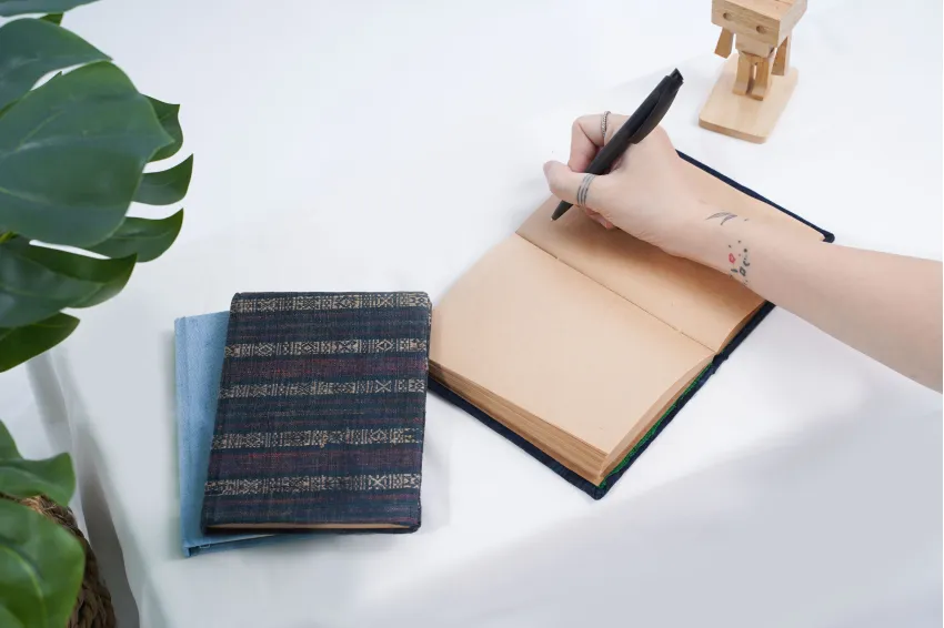 Notebook with Brocade Fabric Cover, Handwoven Hemp Fabric Material, Naturally Dyed, Quality Paper Material, Smooth Writing Experience Notebook with Brocade Fabric Cover, Handwoven Hemp Fabric Material, Naturally Dyed, Quality Paper Material, Smooth Writing Experience
