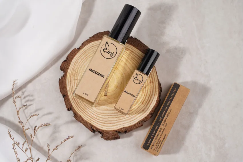 Maleficent Perfume, Handmade Perfume, Domestic Product, Distinctive Scent, Warm Wood Tone, Enchanting, Captivating Fragrance Maleficent Perfume, Handmade Perfume, Domestic Product, Distinctive Scent, Warm Wood Tone, Enchanting, Captivating Fragrance