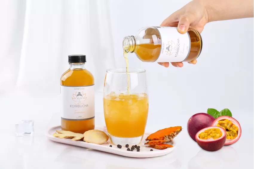 Kombucha Superfood Nghệ - Thức Uống Lên Men Tốt Cho Tiêu Hóa, Hương Vị Gừng Nghệ Chanh Dây, Quà Tặng Sức Khỏe