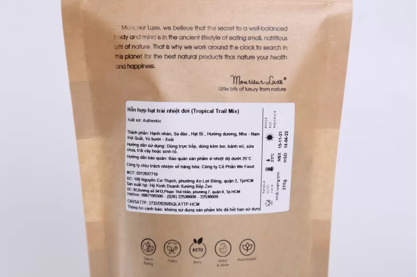 Tropical Trial Mix, Healthy Snacks, Almond, Pumpkin Seeds, Crunchy Nuts, Granola, Dried Fruits, No Sugar, No Preservatives, Natural Ingredients, Mango, Cranberries