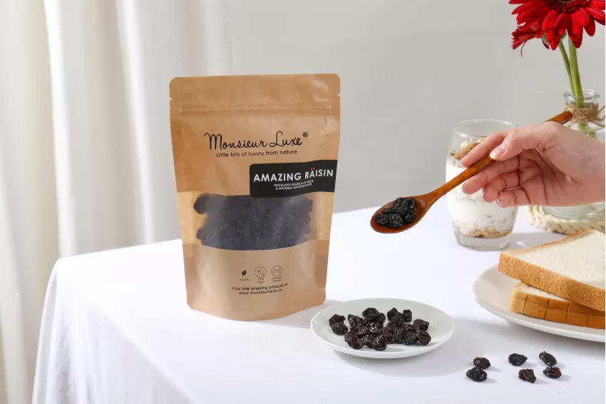 Black Raisins, Healthy Snacks, No Sugar, No Preservatives, Keep Fit, Dried Fruits, Eat Clean, Natural Ingredients, Modern Technology