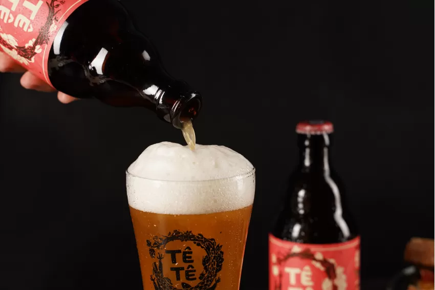 Bia Craft Tê Tê Juicy Peach Ale, Hương Vị Đào Chín Mọng, Nguyên Liệu Mạch Nha, Lúa Mạch Và Yến Mạch, Sử Dụng Hoa Bia Noble Hops Từ Châu Âu