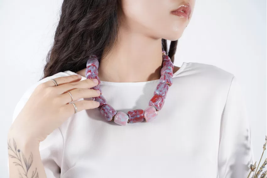 Red Bamboo Joint Necklace, Bold And Powerful Color, Glazed Ceramic Material, Unique Design, Exudes Authority